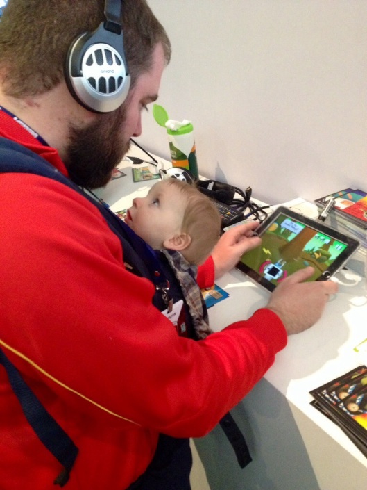 LB watches his daddy try a game